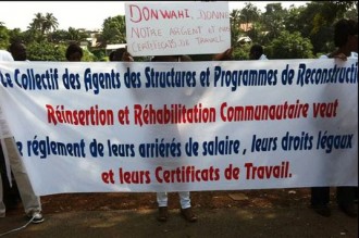 Côte dÂ’Ivoire : Les licenciés des structures de réinsertion dissoutes dénoncent la confiscation de leurs certificats de travail